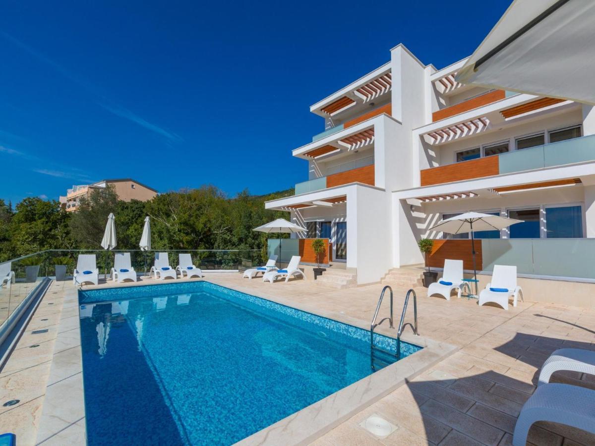 Grande Apartment